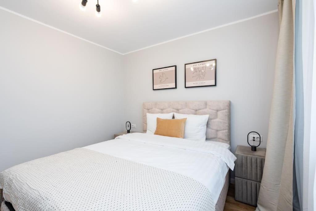 Sunny 2br Flat - Location - Stunning Views Apartament Bucureşti