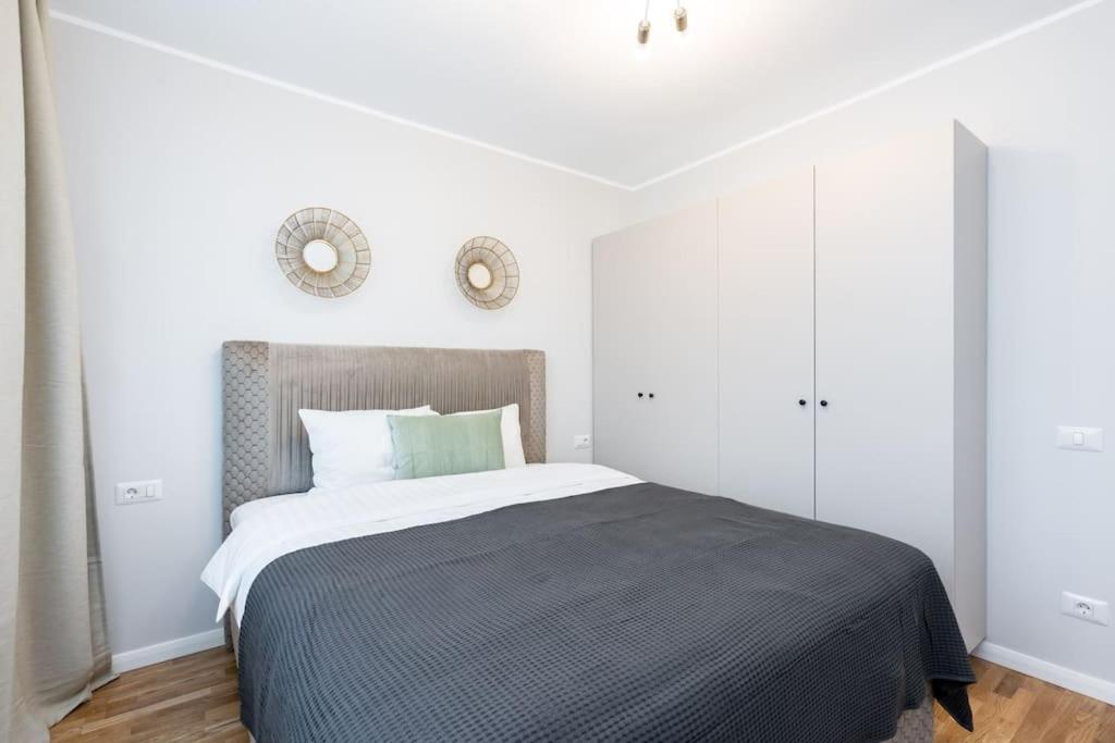 Sunny 2br Flat - Location - Stunning Views * Bucureşti