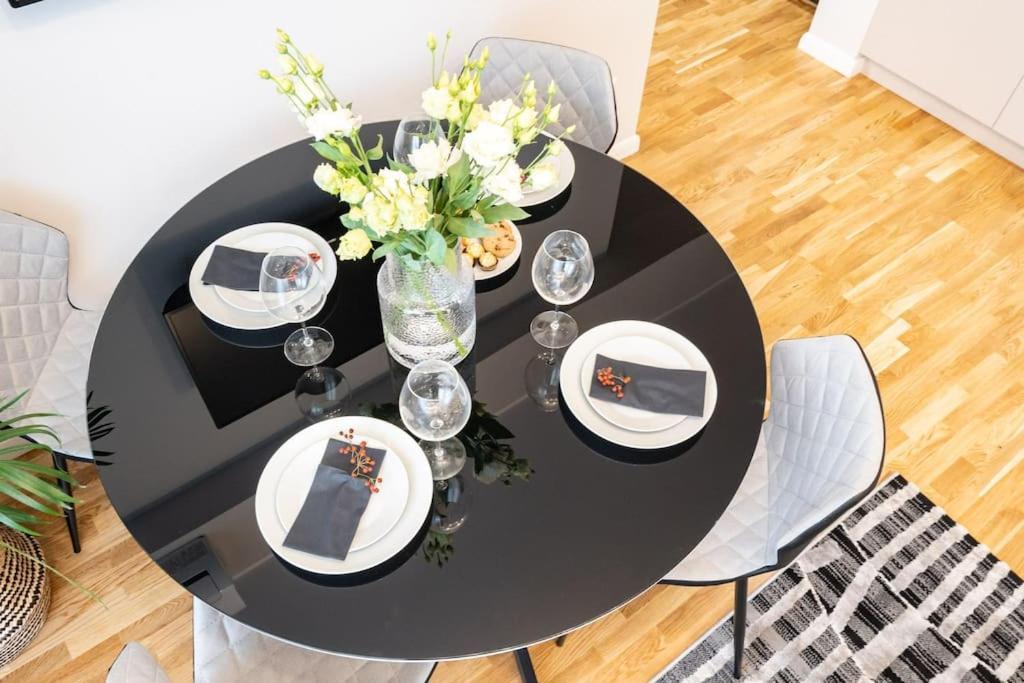 Apartament Sunny 2br Flat - Location - Stunning Views