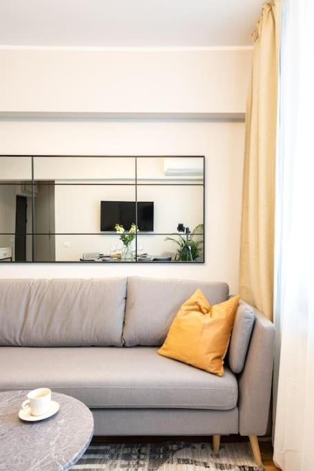 Sunny 2br Flat - Location - Stunning Views Apartment